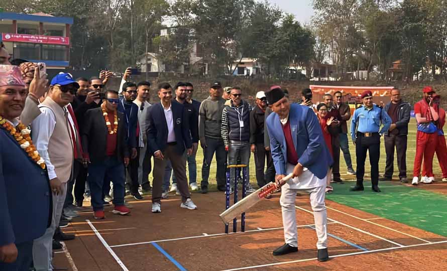 मुख्यमन्त्री आचार्यद्वारा प्रधानमन्त्री कप क्रिकेट प्रतियोगिताको उद्घाटन